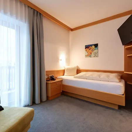 Kirchplatz Sankt Anton am Arlberg