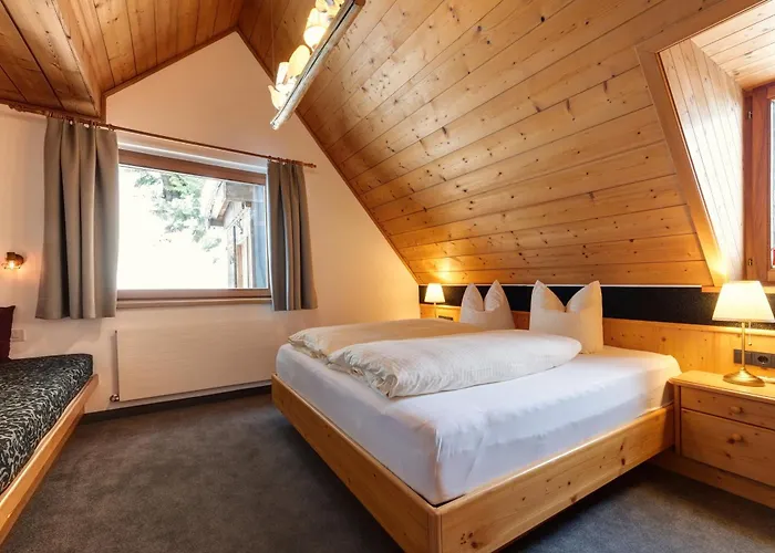 아파트호텔 Kirchplatz 3*