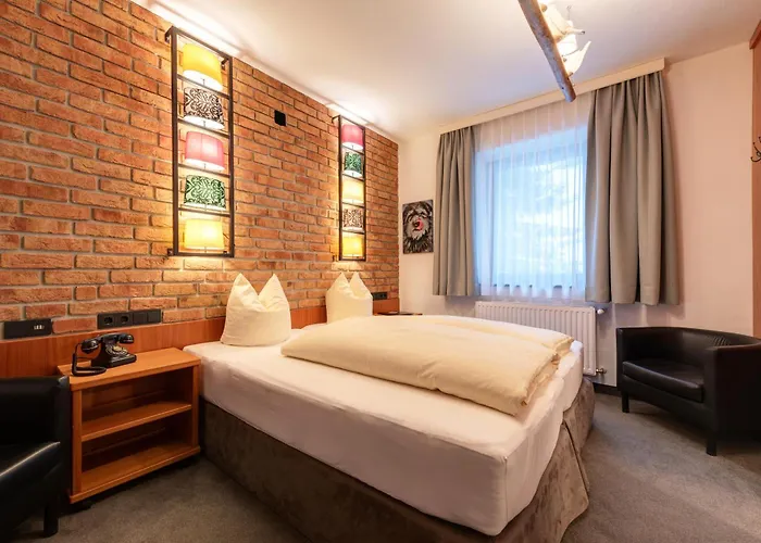 Kirchplatz 장크트안톤암아를베르크