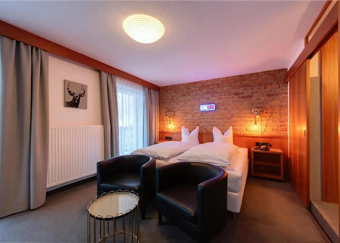 Kirchplatz 아파트호텔 장크트안톤암아를베르크