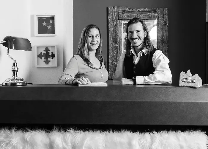 Kirchplatz 아파트호텔 3*