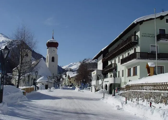 Kirchplatz 아파트호텔 장크트안톤암아를베르크