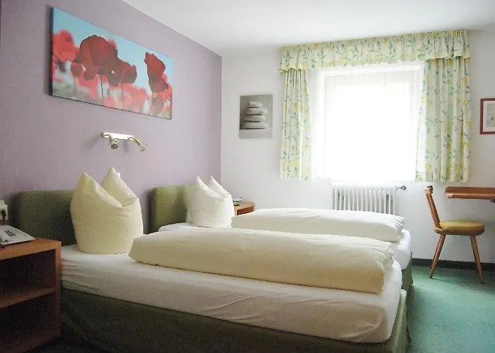 Kirchplatz 아파트호텔 3*