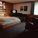 公寓式酒店 科施广场膳食公寓酒店 圣安东阿尔贝格