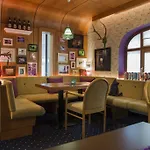 科施广场膳食公寓酒店 3*